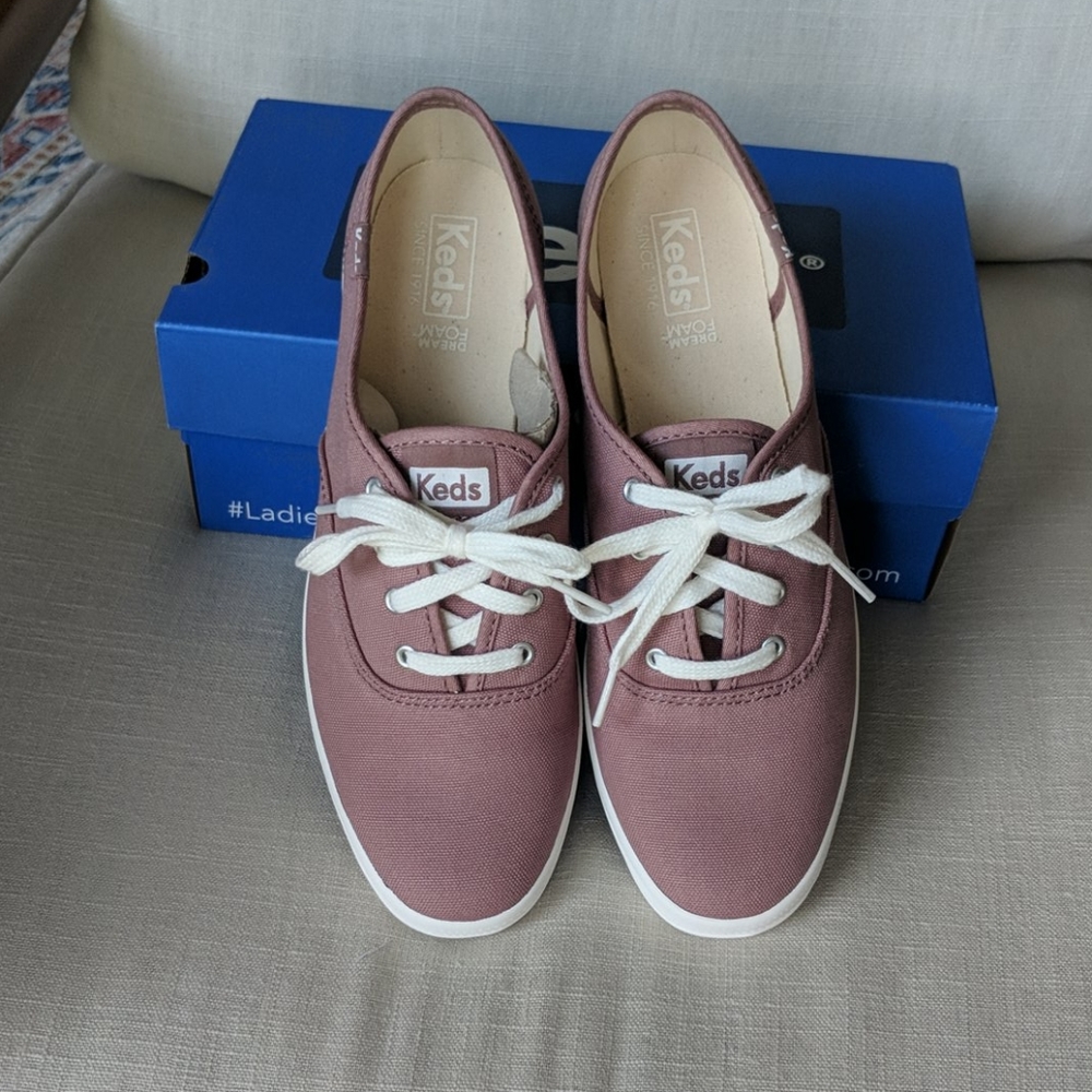 Women's Mauve Keds